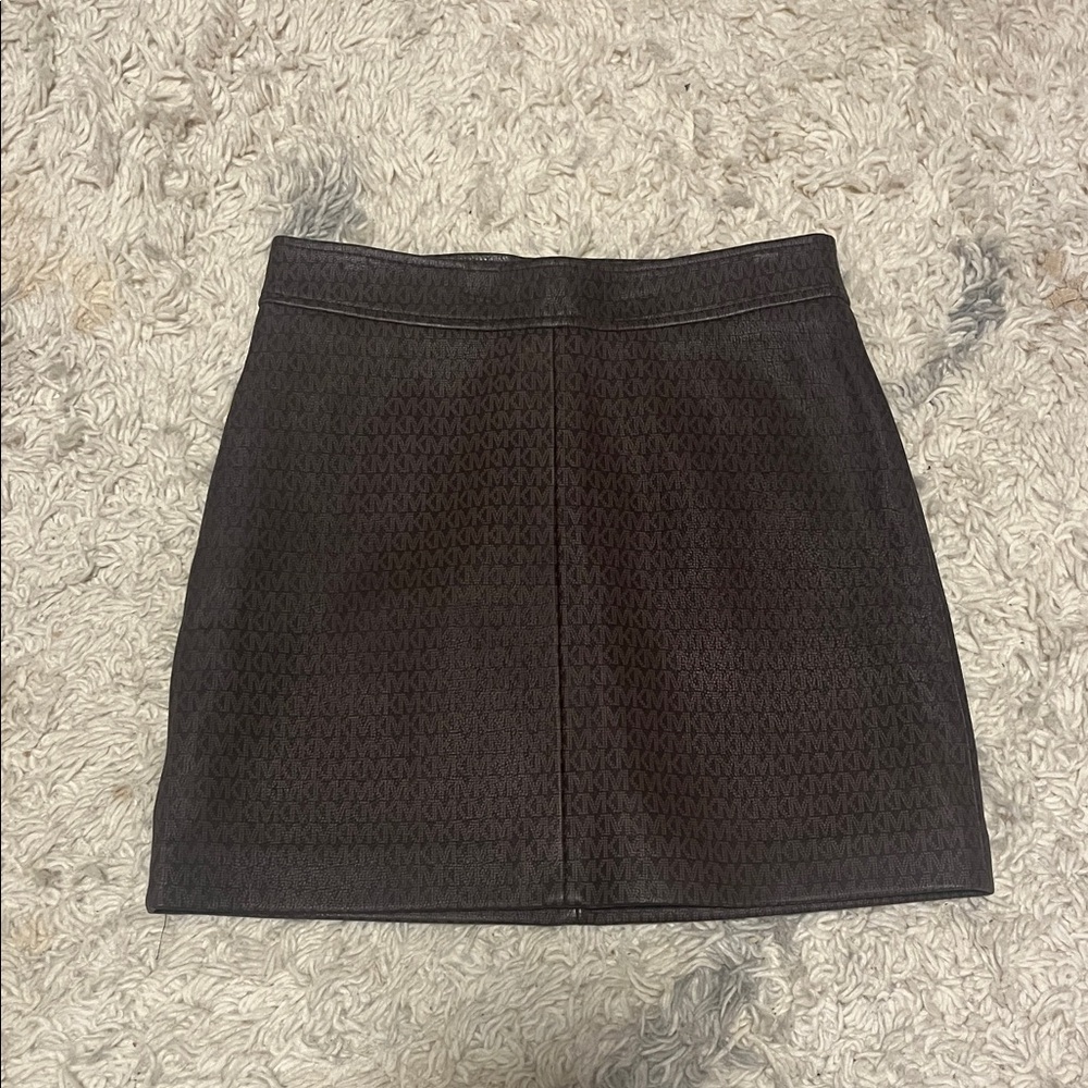 MICHAEL Michael Kors Logo Print 100% Leather Mini Skirt Women's Size 2 New!